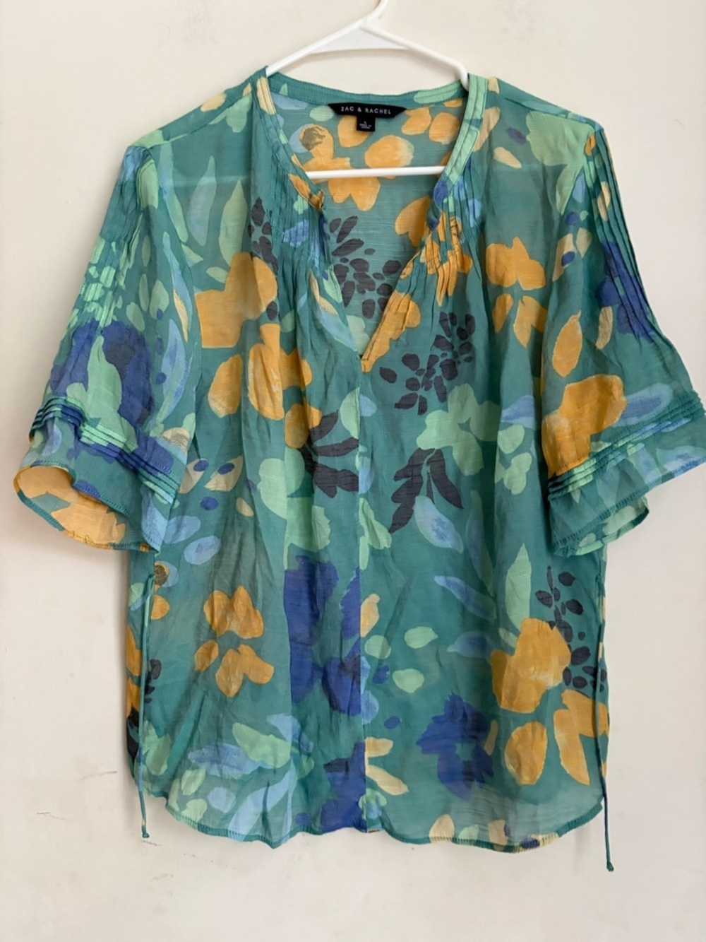 Zac & Rachel Teal Floral V-Neck Short Sleeve Blouse size L